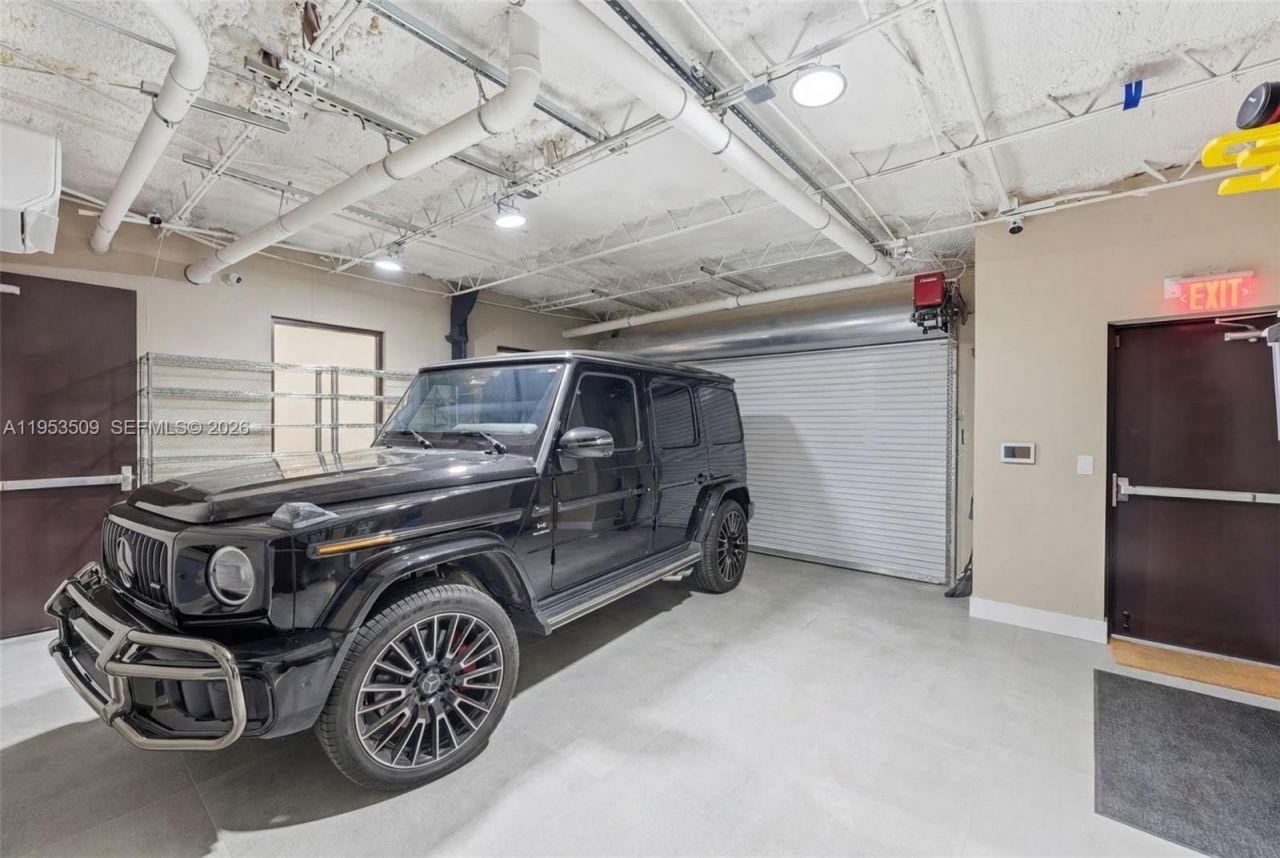 45 Valencia Ave, Coral Gables, FL 33134 Photo