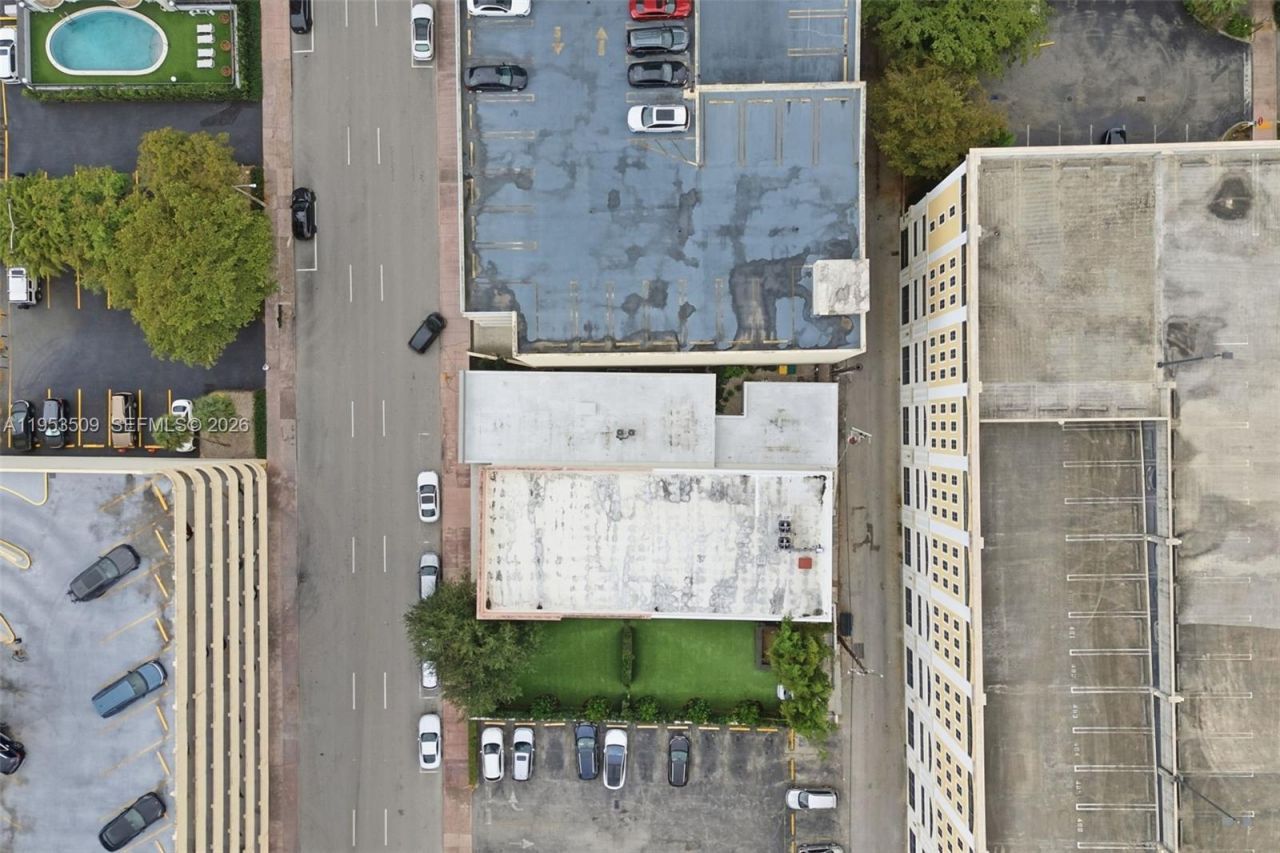 45 Valencia Ave, Coral Gables, FL 33134 Photo