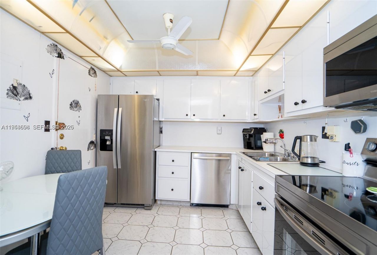 1833 S Ocean Dr, Unit 1103, Hallandale Beach, FL 33009 Photo