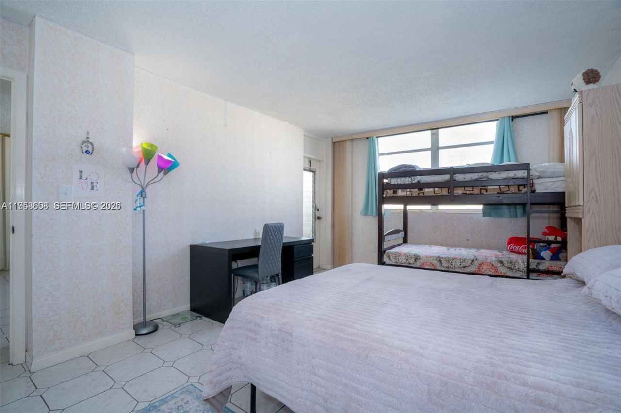 1833 S Ocean Dr, Unit 1103, Hallandale Beach, FL 33009 Photo