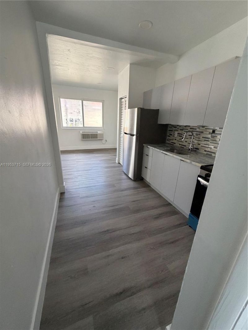 2160 Bay Dr, Unit 1-5, Miami Beach, FL 33141 Photo