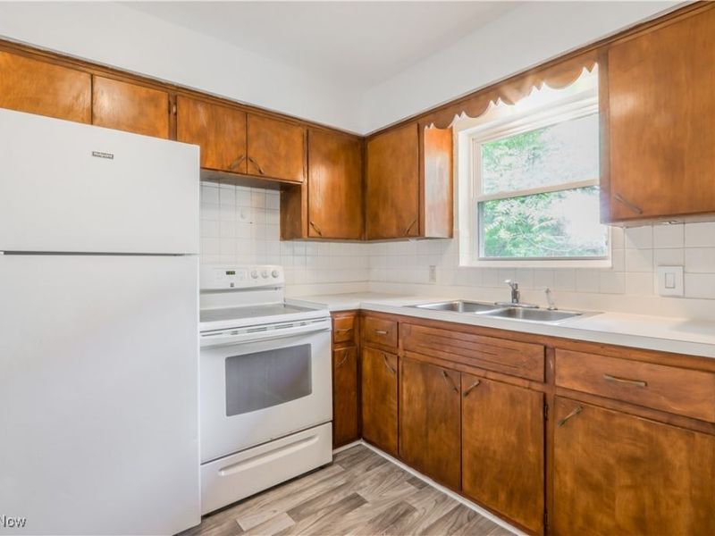 1991-1993 Congo Street, Akron, OH 44305 Photo 16