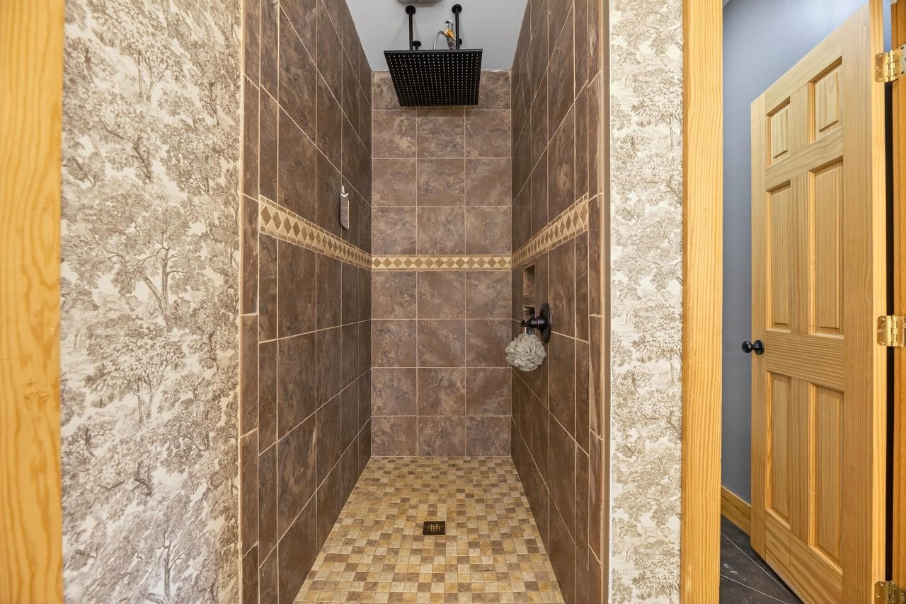 2145 Eutaw Road Photo 103