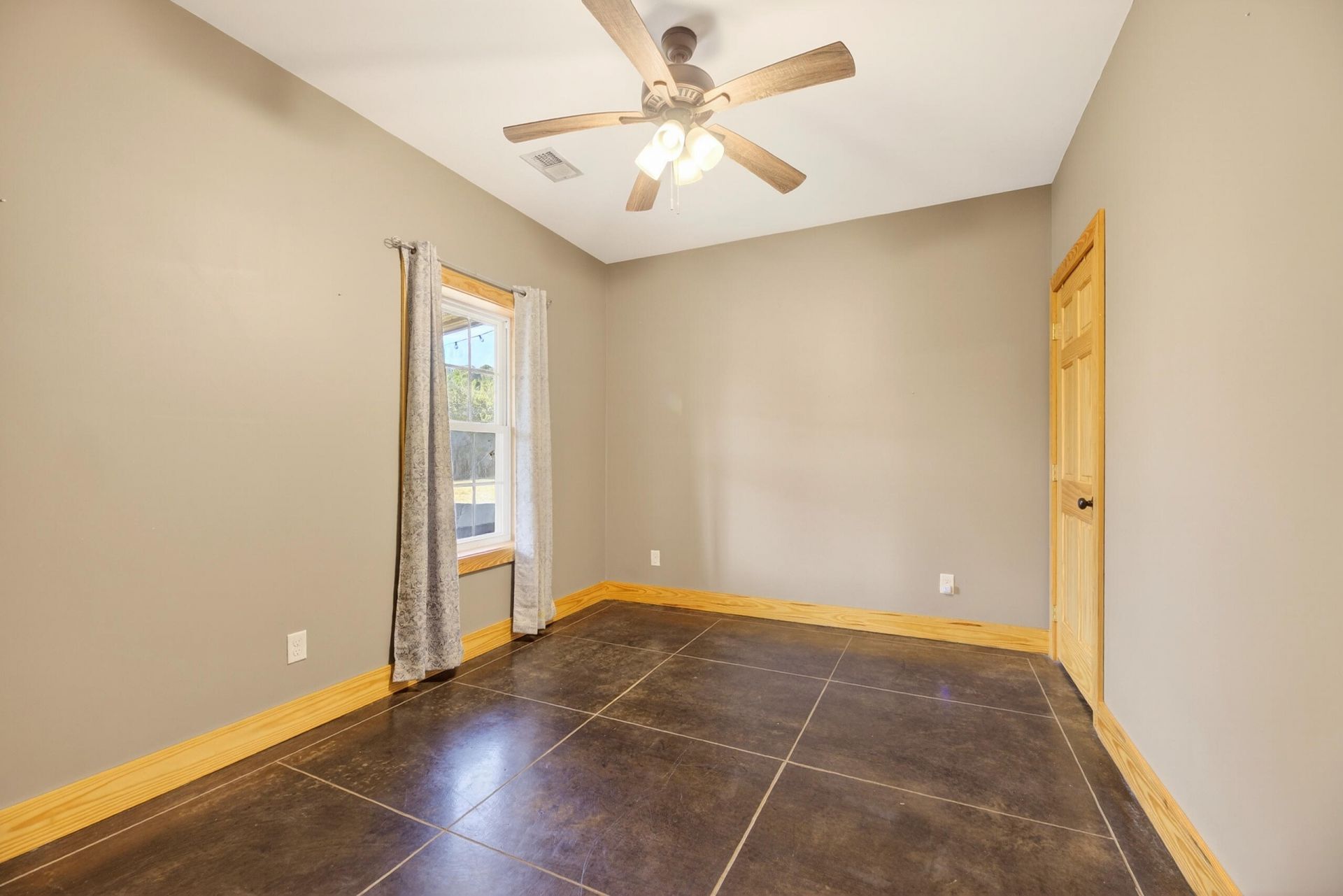 2145 Eutaw Road Photo 87