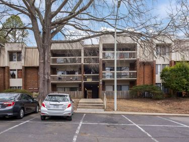 500 Umstead, Unit 303c, Chapel Hill, NC 27516
