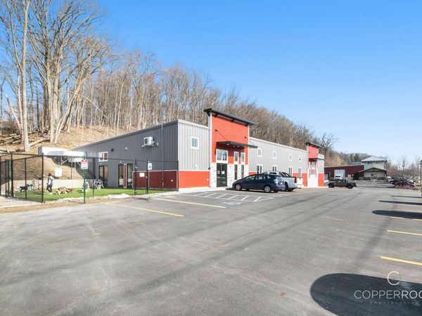 5205 W River Drive NE, Comstock Park, MI 49321