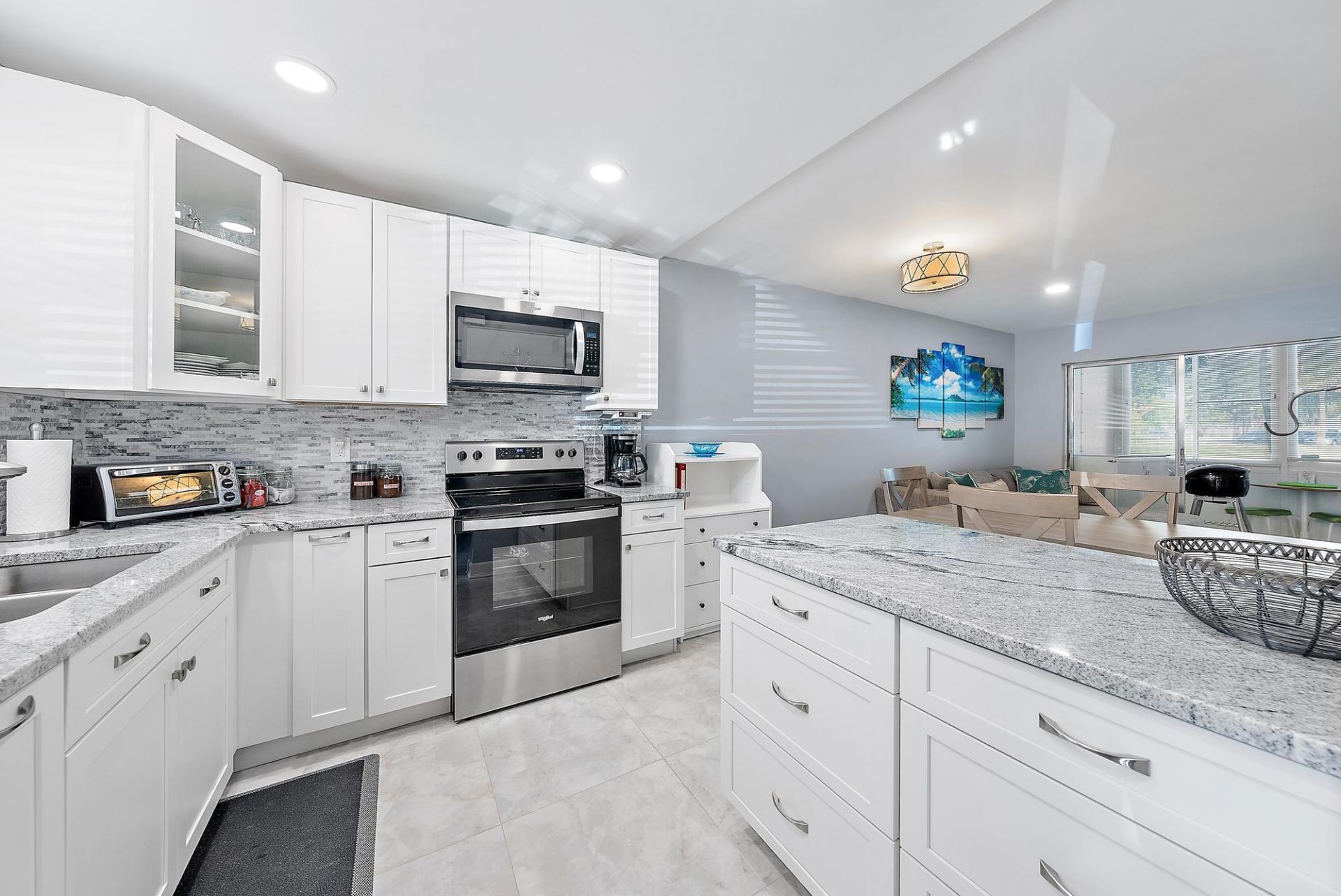 725 Lori Drive, Unit 111, Palm Springs, FL 33461 Photo