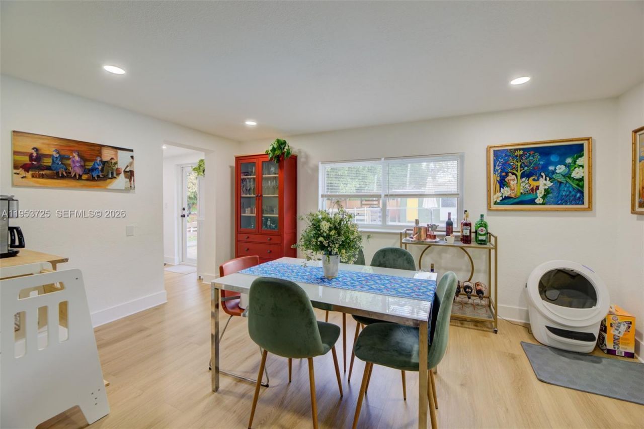 1765 NE 145th St , Miami, FL 33181 Photo