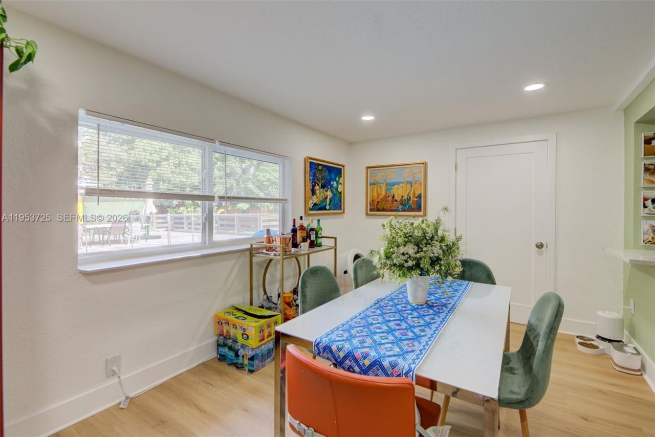 1765 NE 145th St , Miami, FL 33181 Photo