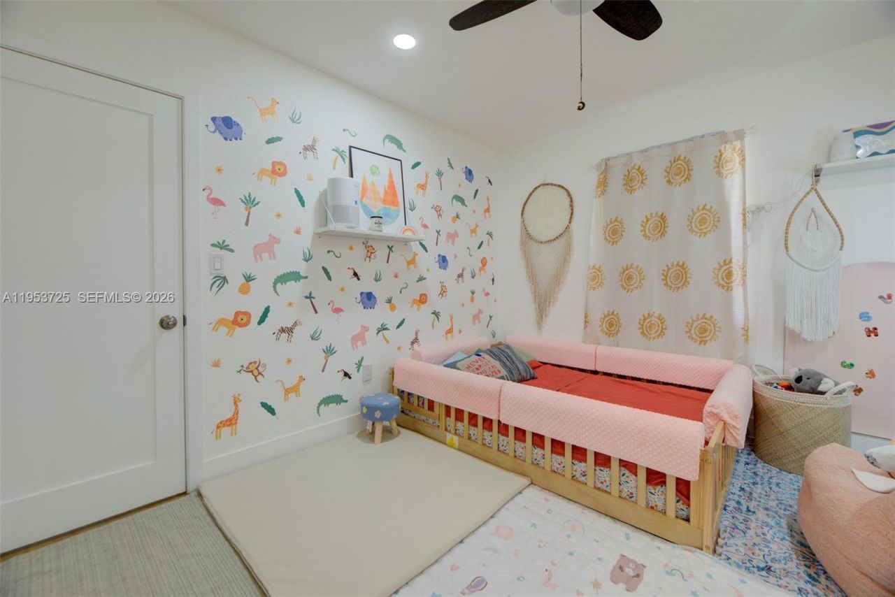 1765 NE 145th St, Miami, FL 33181 Photo