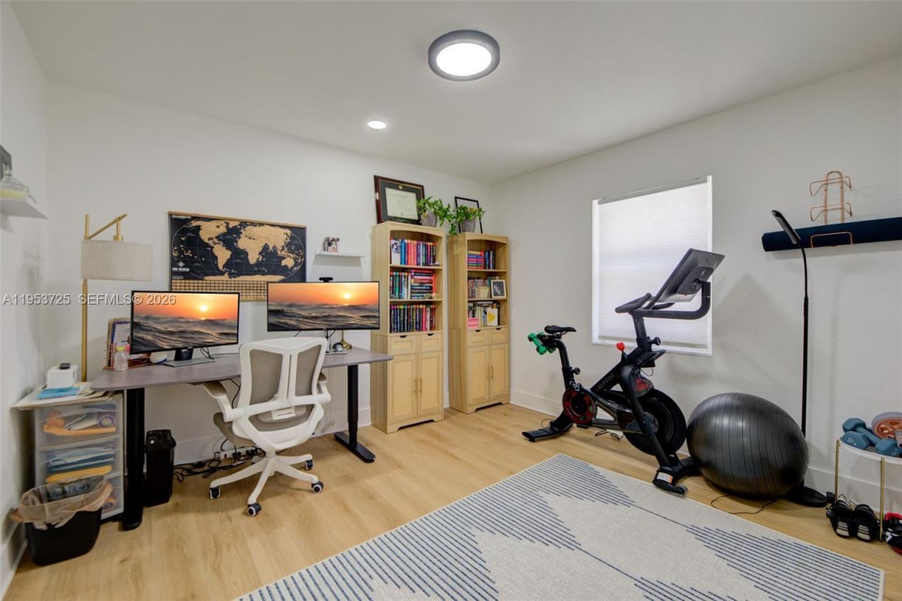 1765 NE 145th St , Miami, FL 33181 Photo