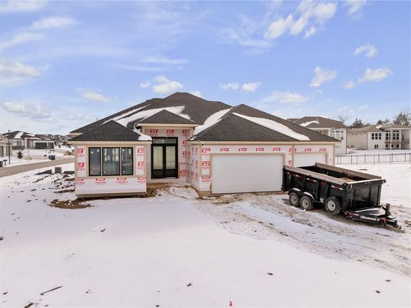 8996 Shady Bend Road, Lenexa, KS 66227