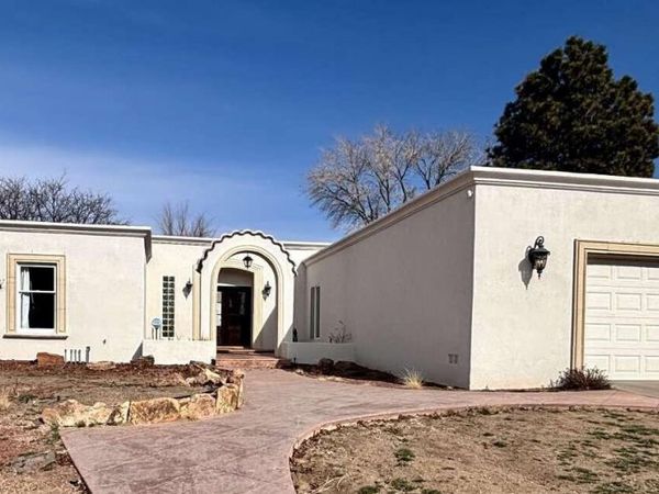 7433 El Morro Road NE, Albuquerque, NM 87109