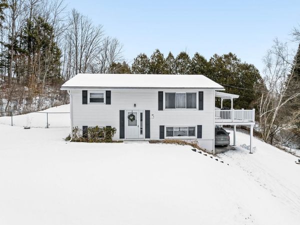 33 Cano Drive, Barre Town, VT 05641