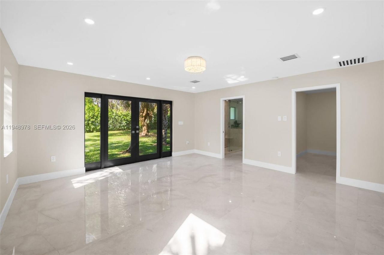 12820 SW 83rd Ct, Pinecrest, FL 33156 Photo