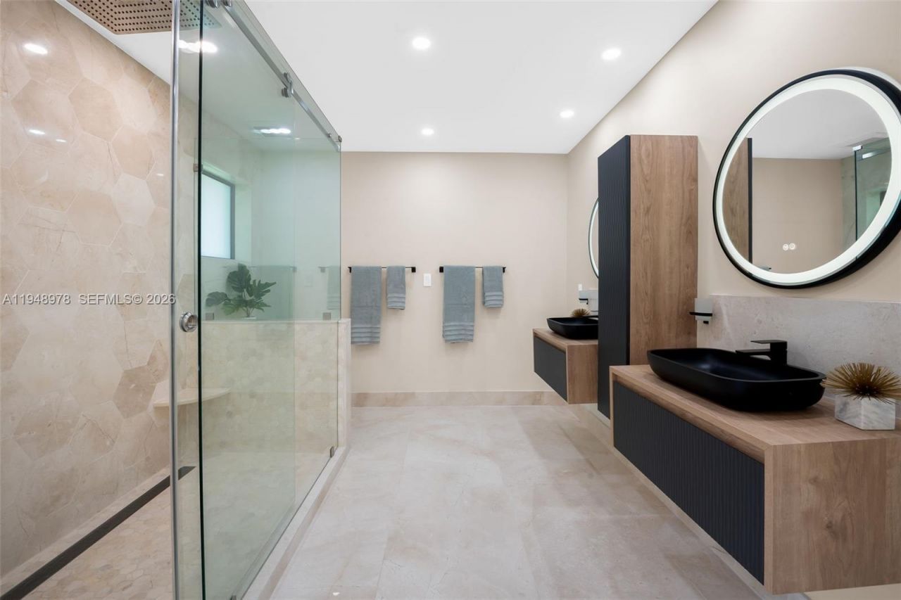 12820 SW 83rd Ct, Pinecrest, FL 33156 Photo