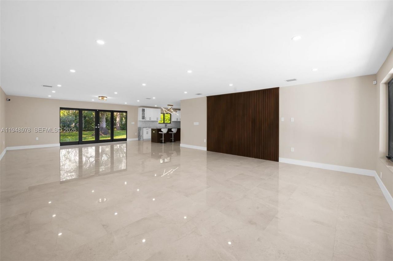 12820 SW 83rd Ct, Pinecrest, FL 33156 Photo