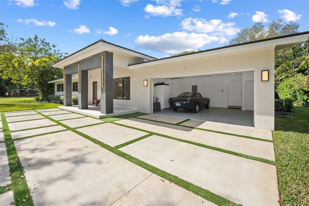 12820 SW 83rd Ct, Pinecrest, FL 33156 Photo