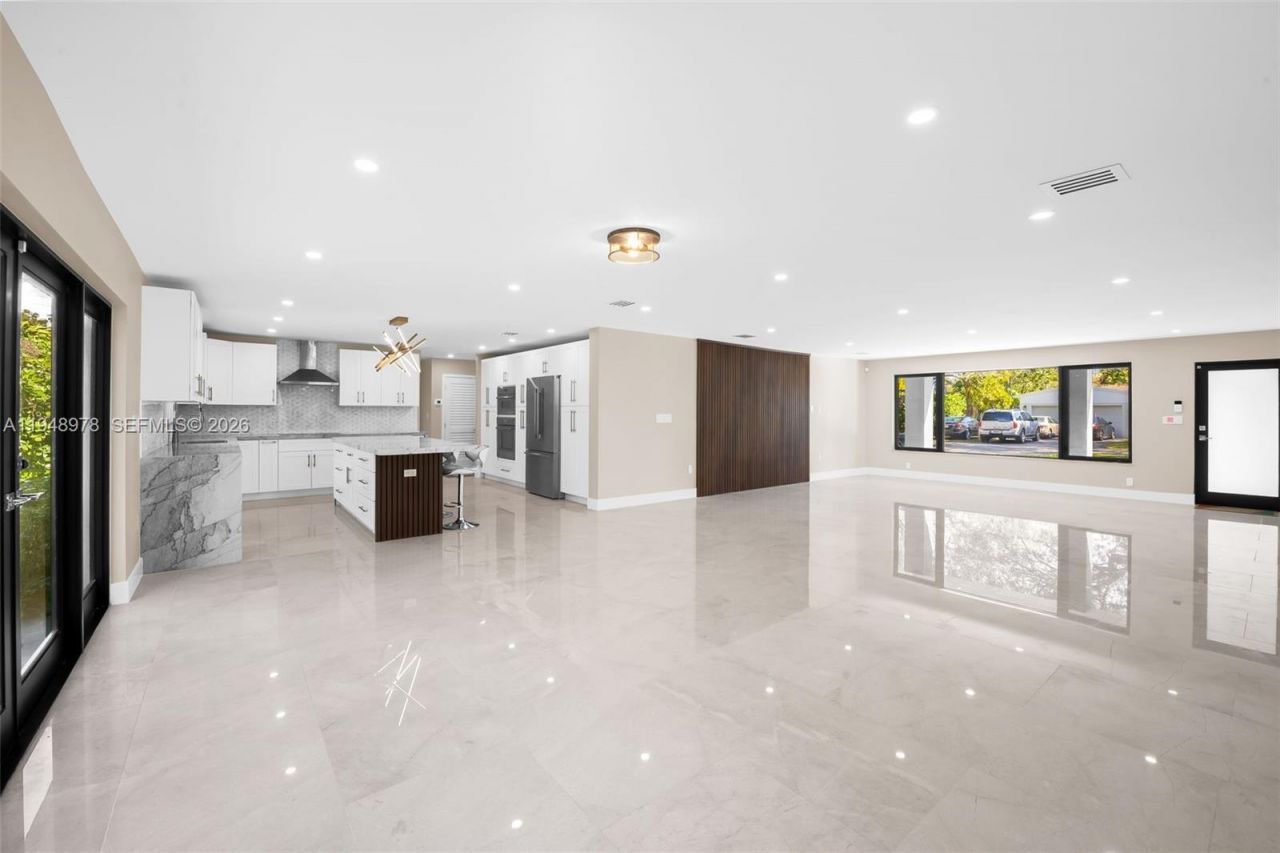 12820 SW 83rd Ct, Pinecrest, FL 33156 Photo