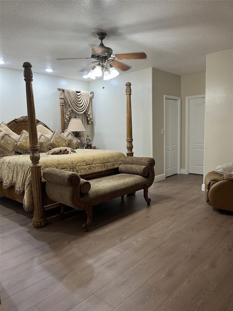 450 NW 130th Ave, Miami, FL 33182 Photo