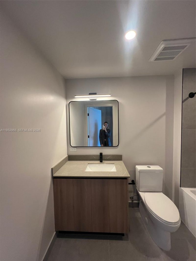 121 NE 5th, Unit 701 A, Miami, FL 33132 Photo