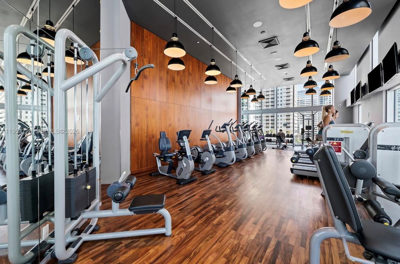 1300 Brickell Bay Dr, Unit 2504, Miami, FL 33131 Photo