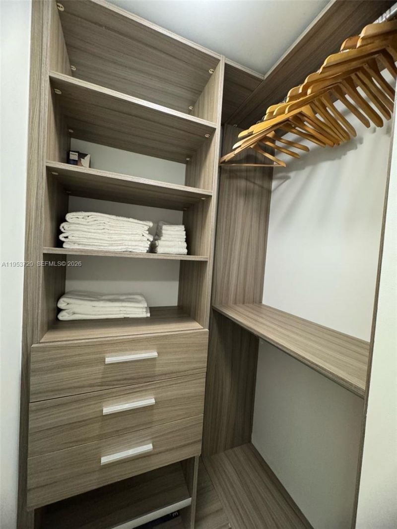 1300 Brickell Bay Dr, Unit 2504, Miami, FL 33131 Photo