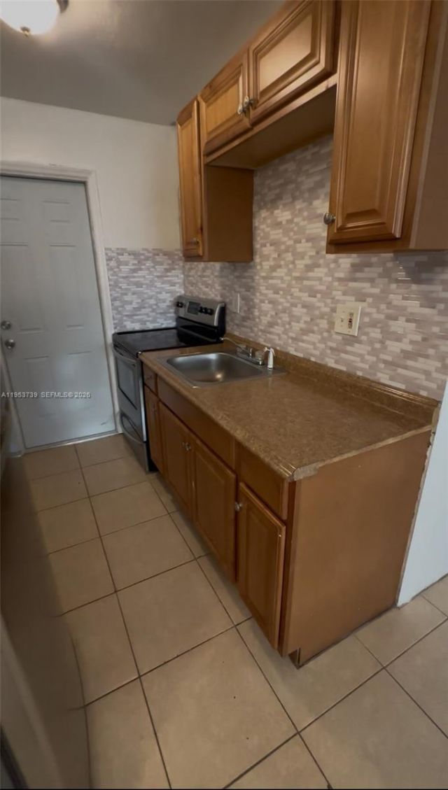 1808 NW 9th St , Unit 2, Fort Lauderdale, FL 33311 Photo