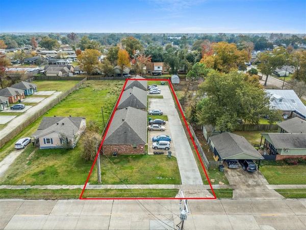 513 W Lagrange St Street W, Lake Charles, LA 70605