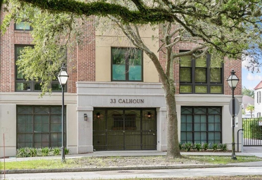 33 Calhoun Street Photo 36