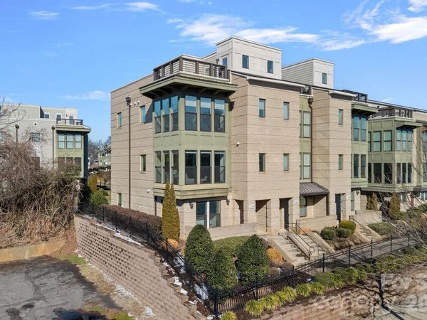 214 Wesley Heights Way, Charlotte, NC 28208