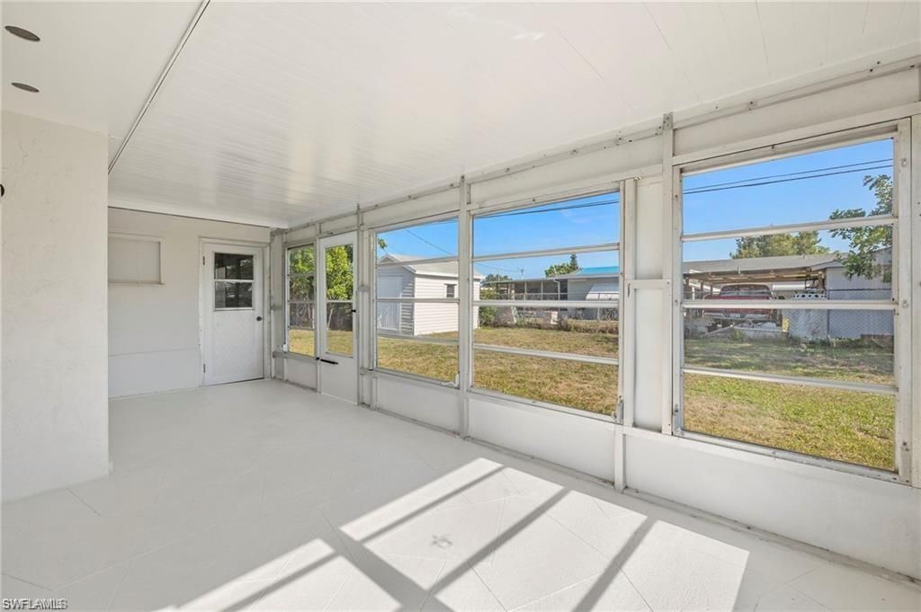 1334 Ellendale Cir, Lehigh Acres, FL 33936 Photo