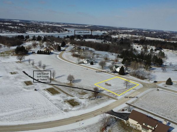 4-1R Grandview Drive, LANARK, IL 61046