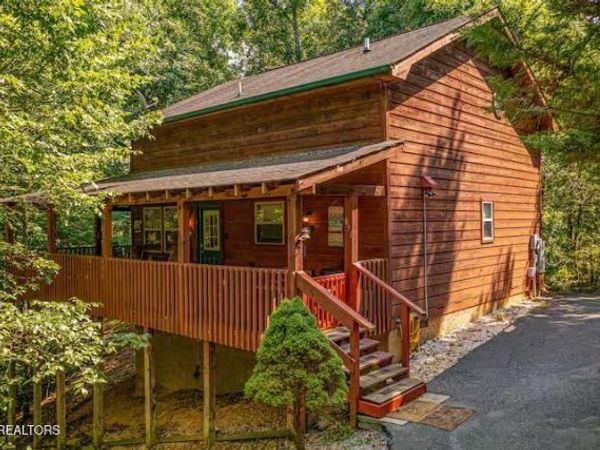 833 S. New Era, Sevierville, TN 37862