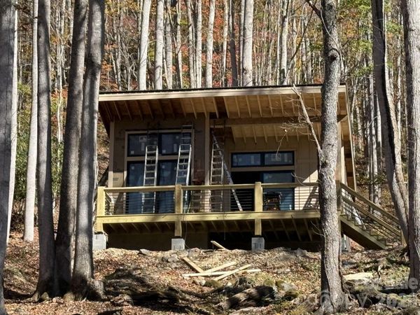 17 Sanctuary Trail, Elk Park, NC 28622