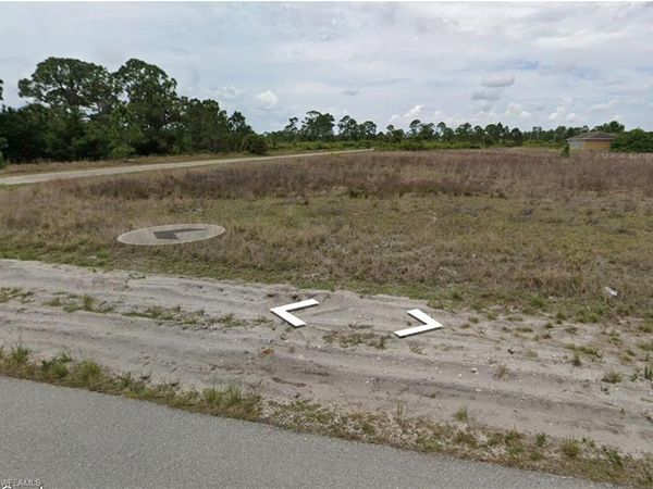 1251 Garibaldi ST E, LEHIGH ACRES, FL 33974