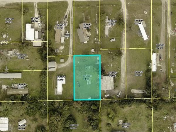 6712 Golden RD , NORTH FORT MYERS, FL 33917