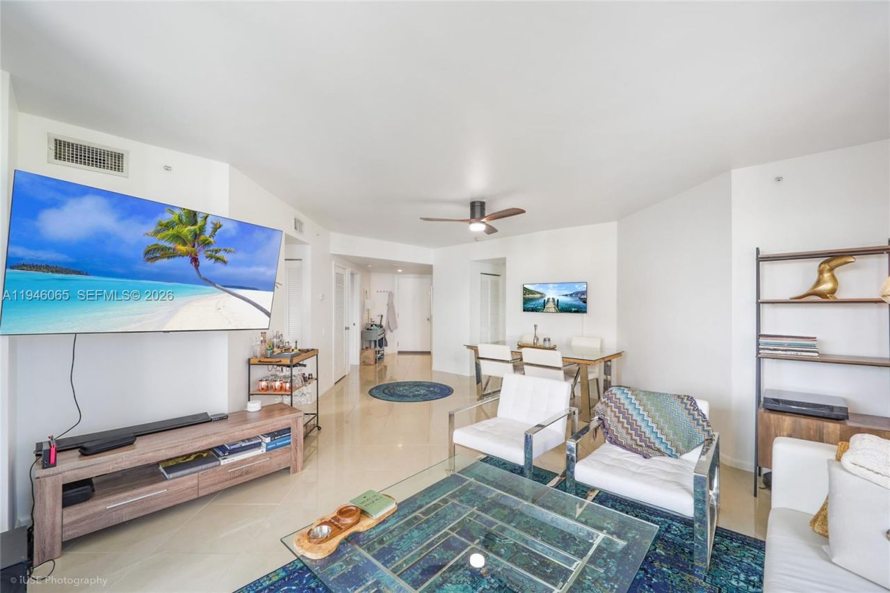 701 Brickell Key Blvd , Unit 404, Miami, FL 33131 Photo