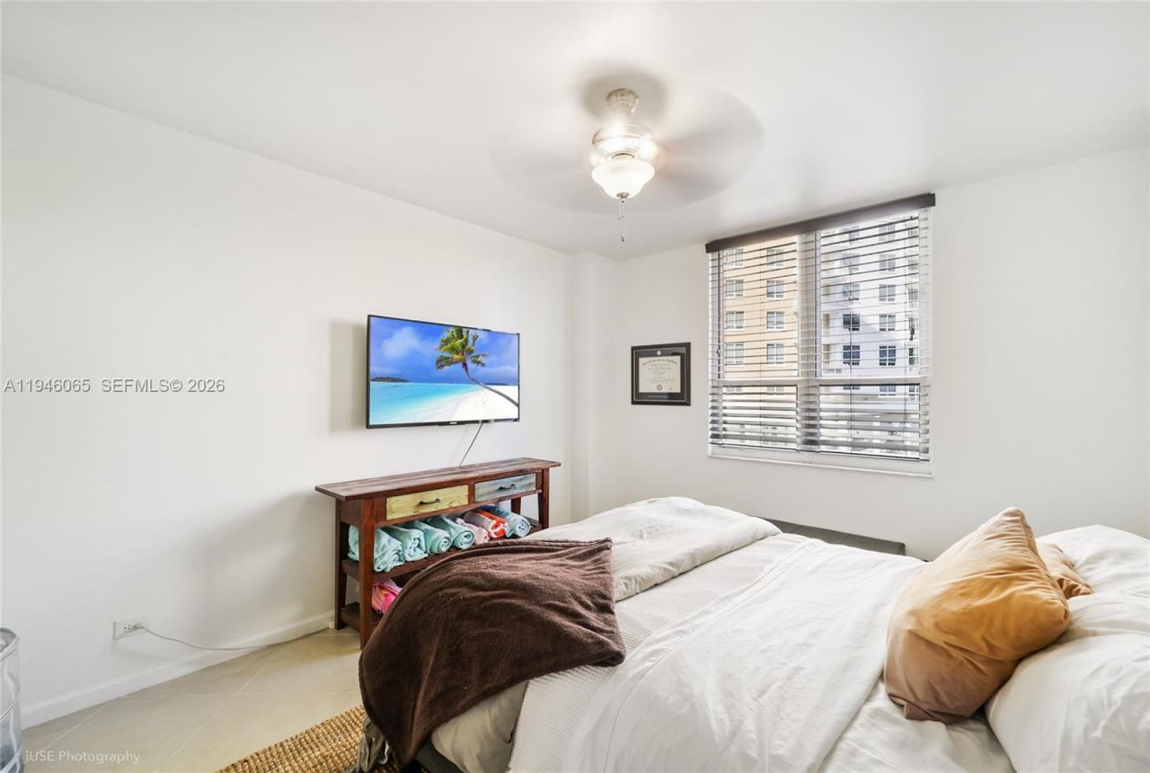 701 Brickell Key Blvd , Unit 404, Miami, FL 33131 Photo