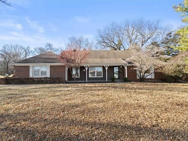 5952 Garnett Street, Shawnee, KS 66203