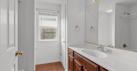 11 Loganberry Ct, Sacramento, CA 95835 Photo