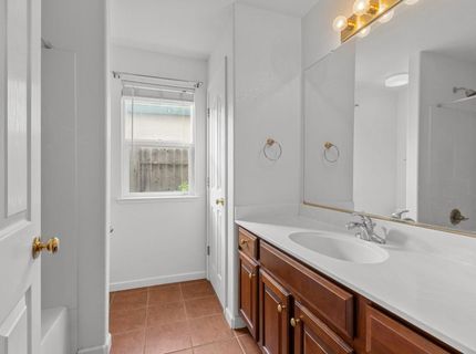 11 Loganberry Ct, Sacramento, CA 95835 Photo