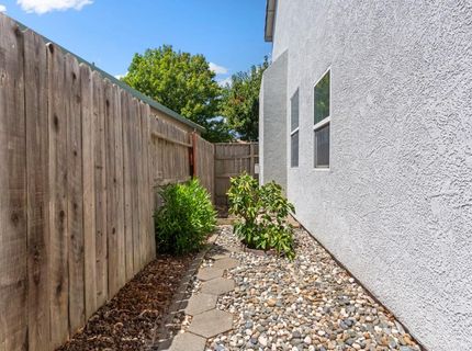 11 Loganberry Ct, Sacramento, CA 95835 Photo