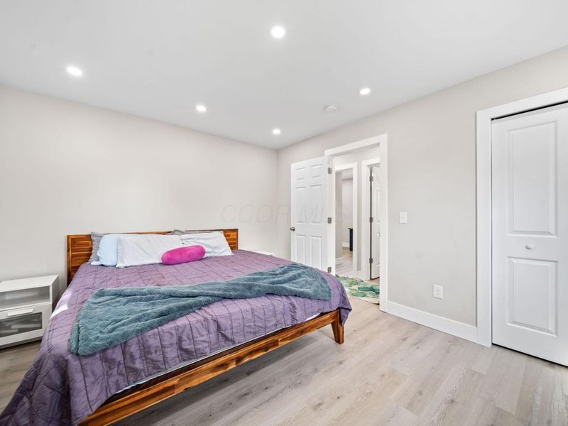 299 Lombard Road , Columbus, OH 43228 Photo 20