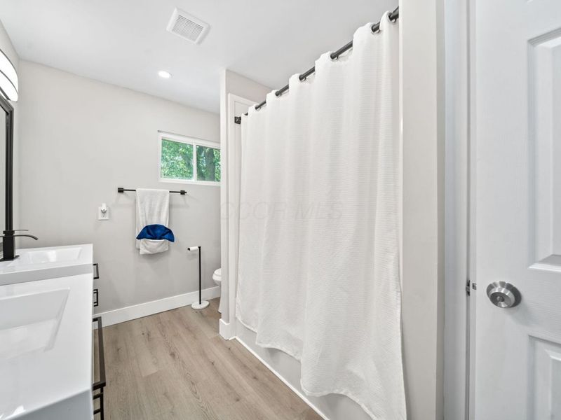 299 Lombard Road , Columbus, OH 43228 Photo 26