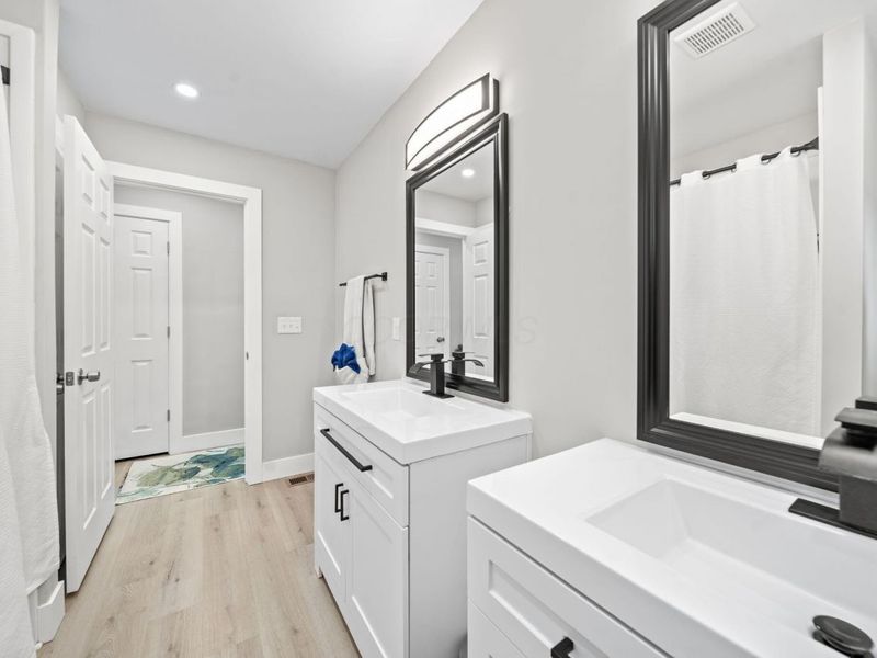 299 Lombard Road , Columbus, OH 43228 Photo 28