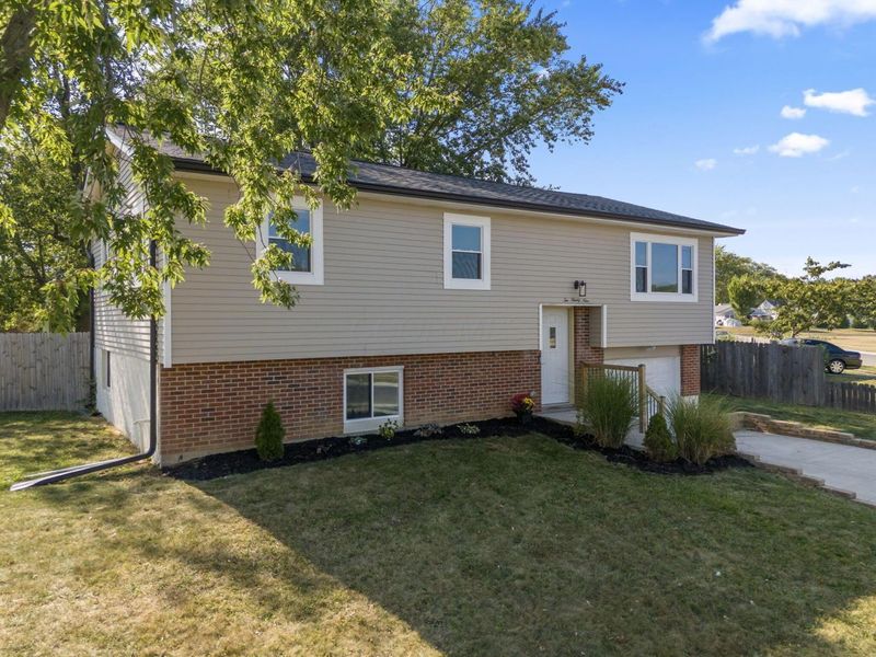 299 Lombard Road , Columbus, OH 43228 Photo 4