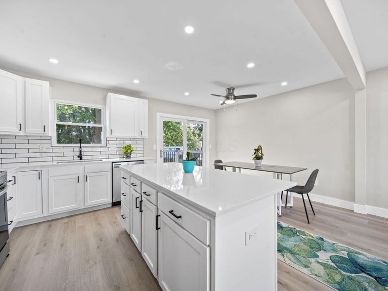 299 Lombard Road , Columbus, OH 43228 Photo 7