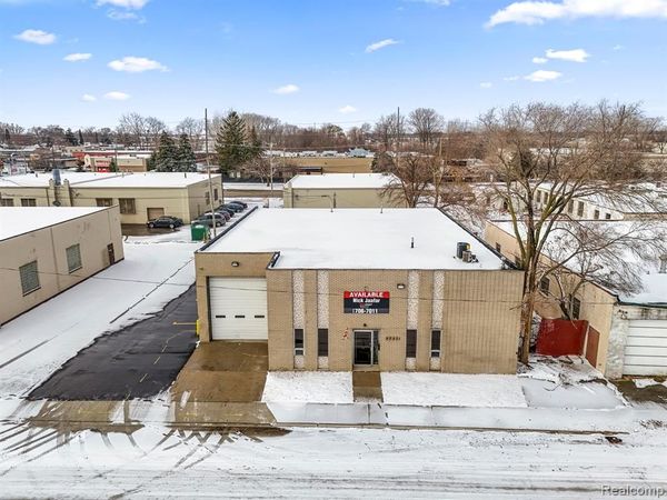 23201 Roseberry Avenue, Warren, MI 48089