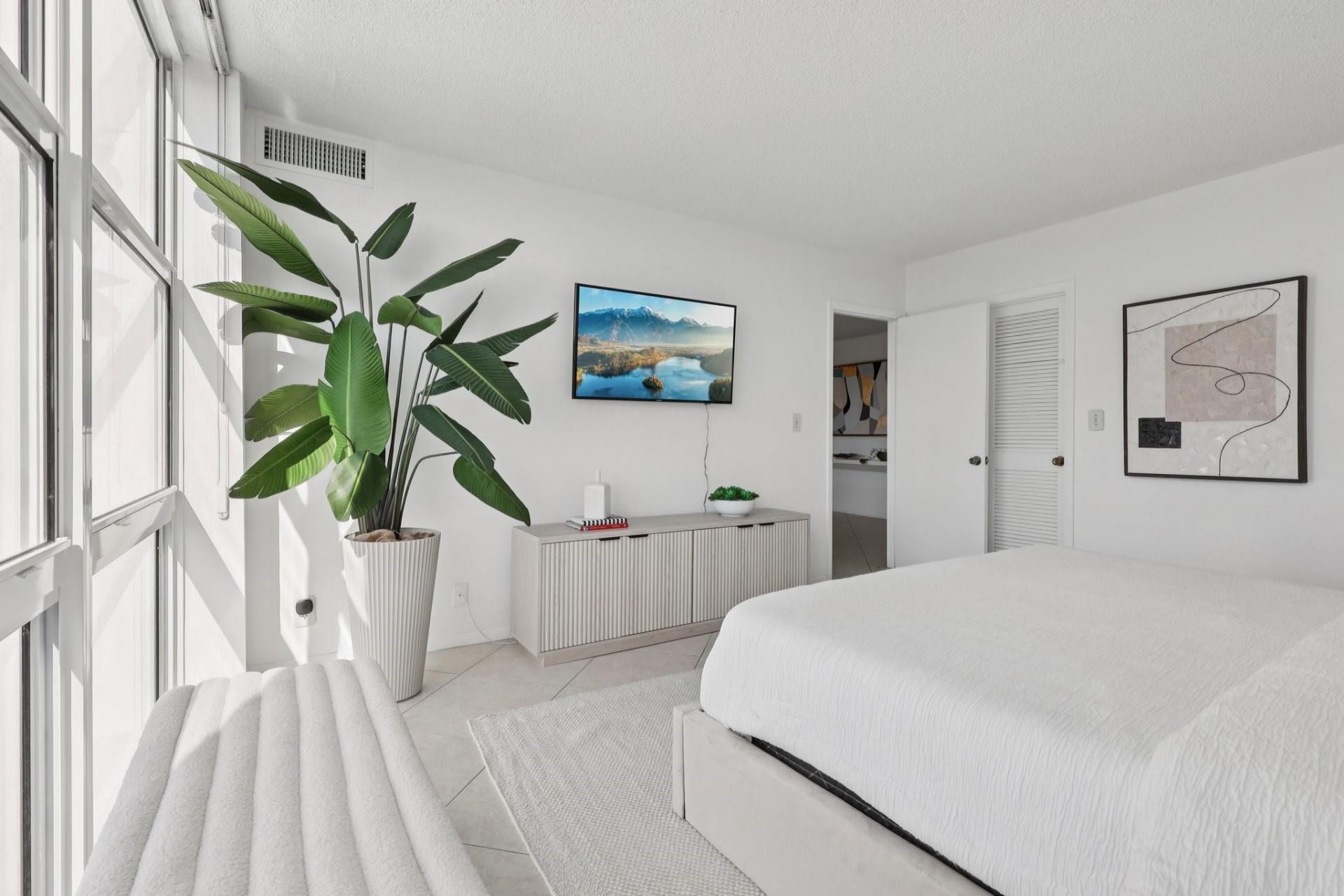 2701 N Ocean Blvd, Unit 4C, Fort Lauderdale, FL 33308 Photo